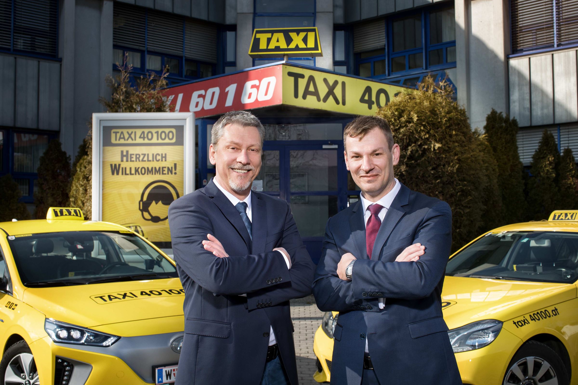 Taxi 40100-Geschäftsführer Manfred Schmid und Christian Holzhauser (Foto: Johannes Kernmayer)