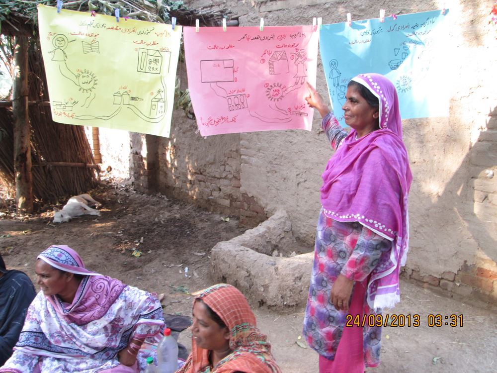 Frauen-Selbsthilfegruppe in Pakistan (Foto: Kindernothilfepartner)