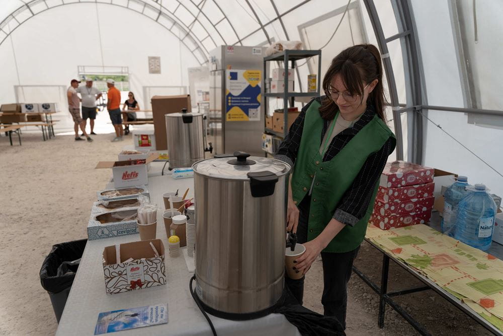 Gabriella von CONCORDIA Sozialprojekte im Auffanglager in Palanca/Moldau (Quelle: Christian Nusch) Gabriella von CONCORDIA Sozialprojekte im Auffanglager in Palanca/Moldau (Quelle: Christian Nusch)