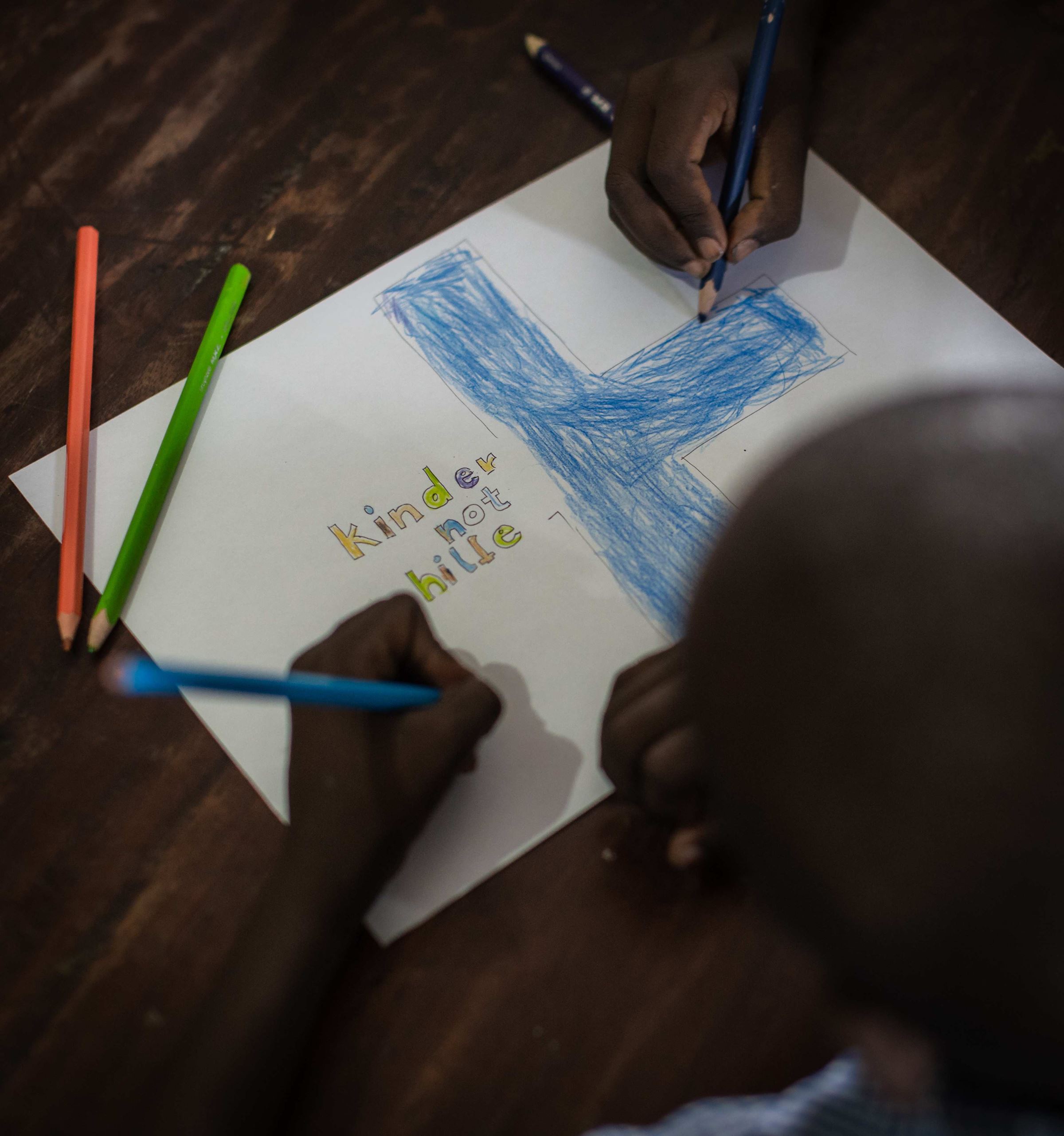 Kenia, Mombasa - APDK - Projektnummer 65152 - Kenia, Mombasa APDK Projektnummer 65152 Behinderung, Klinik, mobil, Arzt, Aufnahme, Rehabilitation, Armut, l�ndlich, Reha, Prothese, Sprechstunde, KNH 60, Imagefilm, Jubil�um
Symbolbild
Symbolbild Kenia, Mombasa - APDK - Projektnummer 65152 - Kenia, Mombasa APDK Projektnummer 65152 Behinderung, Klinik, mobil, Arzt, Aufnahme, Rehabilitation, Armut, l�ndlich, Reha, Prothese, Sprechstunde, KNH 60, Imagefilm, Jubil�um
Symbolbild
Symbolbild