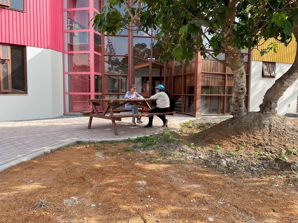 Interview JS mit Ilse Kreiner zur aktuellen Lage in Peru
Unruhen nach Verhaftung und Absetzung von Linkspräsidenten Pedro Castillo Dez 2022
Ilse Kreiner vor dem neuen Therapiezentrum Interview JS mit Ilse Kreiner zur aktuellen Lage in Peru
Unruhen nach Verhaftung und Absetzung von Linkspräsidenten Pedro Castillo Dez 2022
Ilse Kreiner vor dem neuen Therapiezentrum