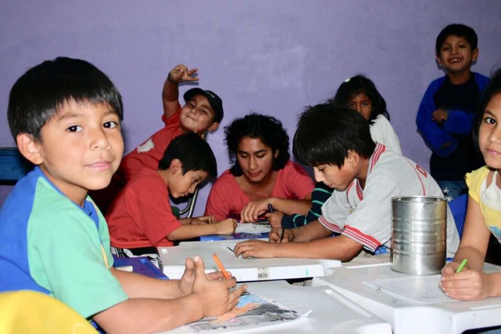 Im Projekt werden die Kinder bei den Hausaufgaben unterstützt - egal, woher sie kommen (Foto: Jürgen Schübelin) Im Projekt werden die Kinder bei den Hausaufgaben unterstützt - egal, woher sie kommen (Foto: Jürgen Schübelin)