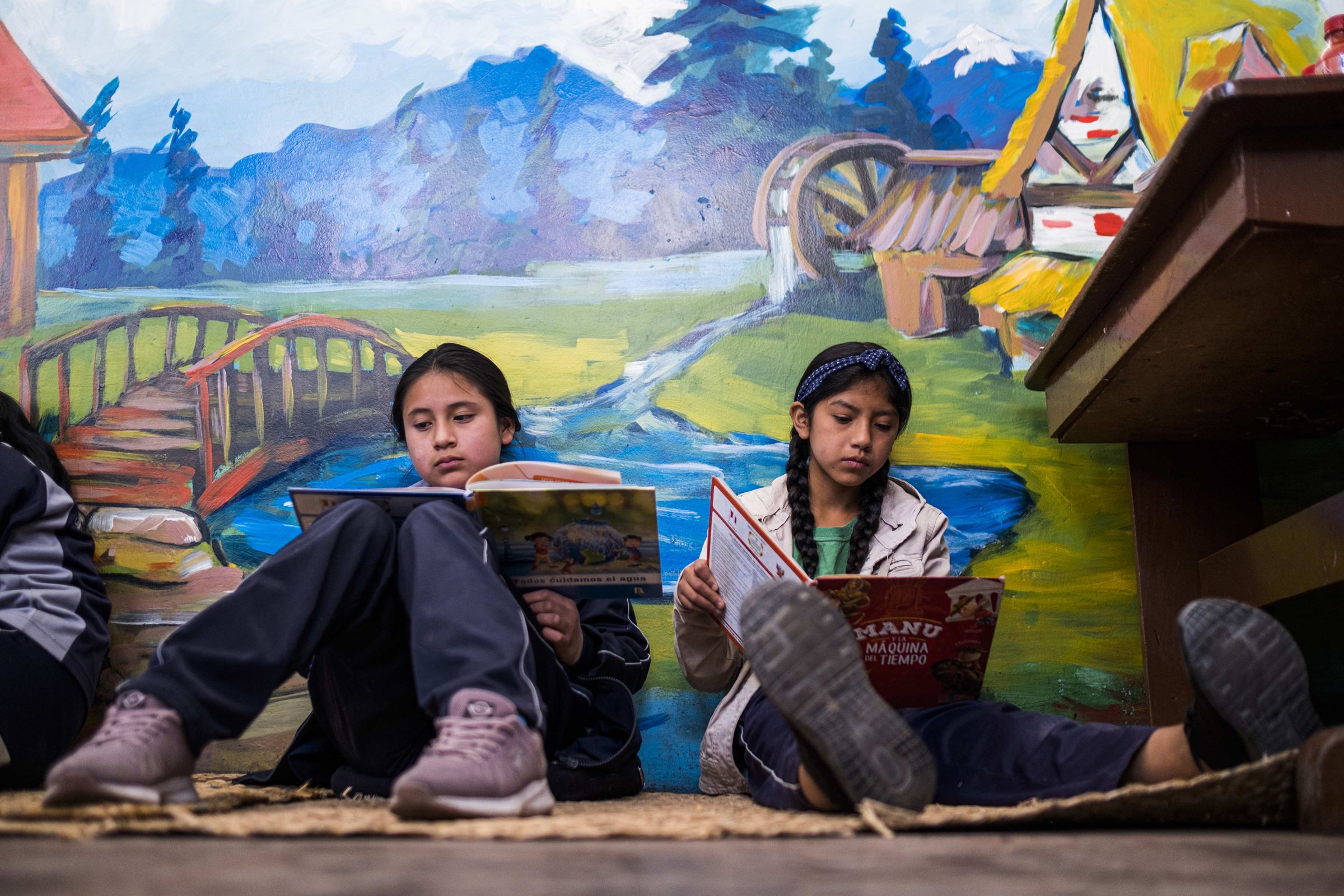 Lesen ist eine beliebte Freizeitbeschäftigung im Projekt in Cajamarca, Peru (Foto: Kindernothilfe)