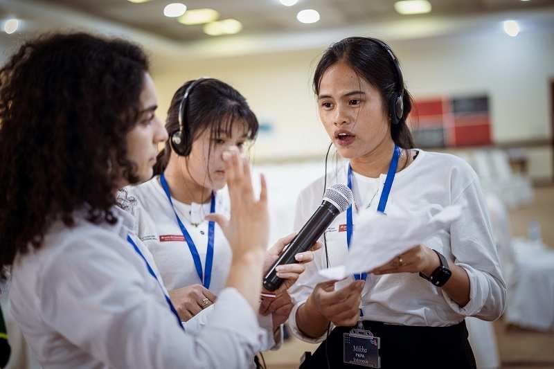 Engagierte Diskussionen (Quelle: Jakob Studnar) Engagierte Diskussionen (Quelle: Jakob Studnar)