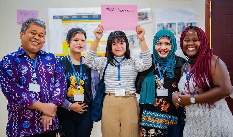 Auch von unserem indonesischen Partner PKPA sind Jugendliche und Mitarbeitende nach Kigali gekommen (Quelle: Jakob Studnar) Auch von unserem indonesischen Partner PKPA sind Jugendliche und Mitarbeitende nach Kigali gekommen (Quelle: Jakob Studnar)