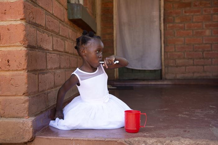 Die Kinder werden mit stärkender Nahrung, Hygieneprodukten und Medikamenten versorgt (Foto: Christian Nusch)