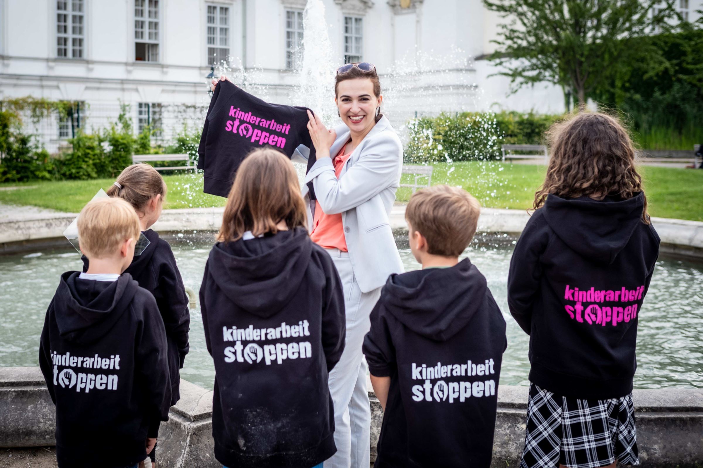 Justizministerin Zadic unterstützt unsere Initiative "Kinderarbeit stoppen" (Foto: Christopher Glanzl)