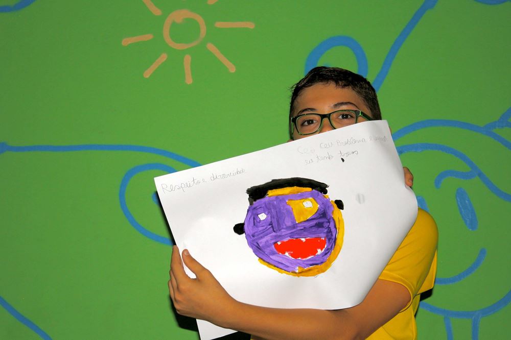 Der junge Brasilianer fordert Respekt (Foto: Kindernothilfepartner) Der junge Brasilianer fordert Respekt (Foto: Kindernothilfepartner)