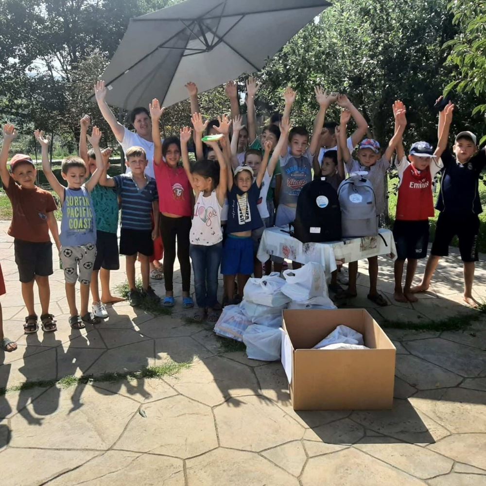 Schulpaketverteilung 2022 (Foto: CONCORDIA Sozialprojekte Österreich) Schulpaketverteilung 2022 (Foto: CONCORDIA Sozialprojekte Österreich)