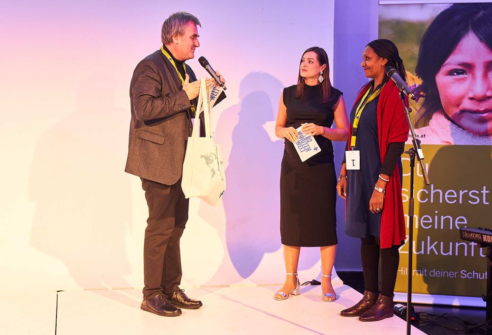 Benefizveranstaltung der Kindernothilfe Österreich 2023 (Foto: Andreas Zopf) Asia Abdulkadir, Landeskoordinatorin der Kindernothilfe in Somaliland berichtet über die katastrophalen Bedingungen in ihrem Land (Foto: Andreas Zopf)