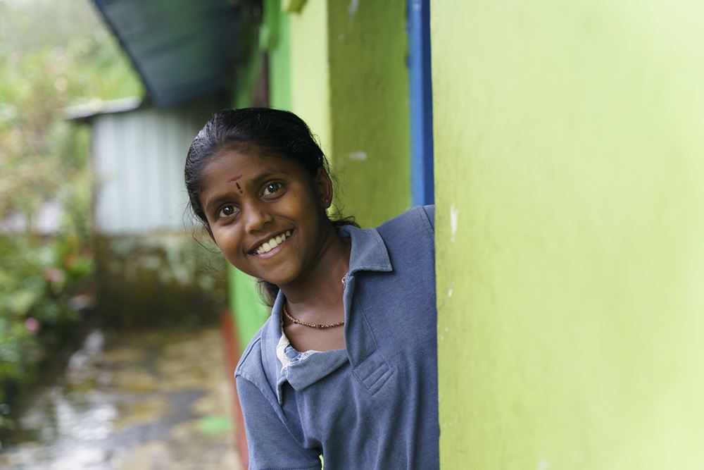 Latha musste früher 12 Kilometer zur Schule und wieder nach Hause laufen (Foto: Christian Nusch)