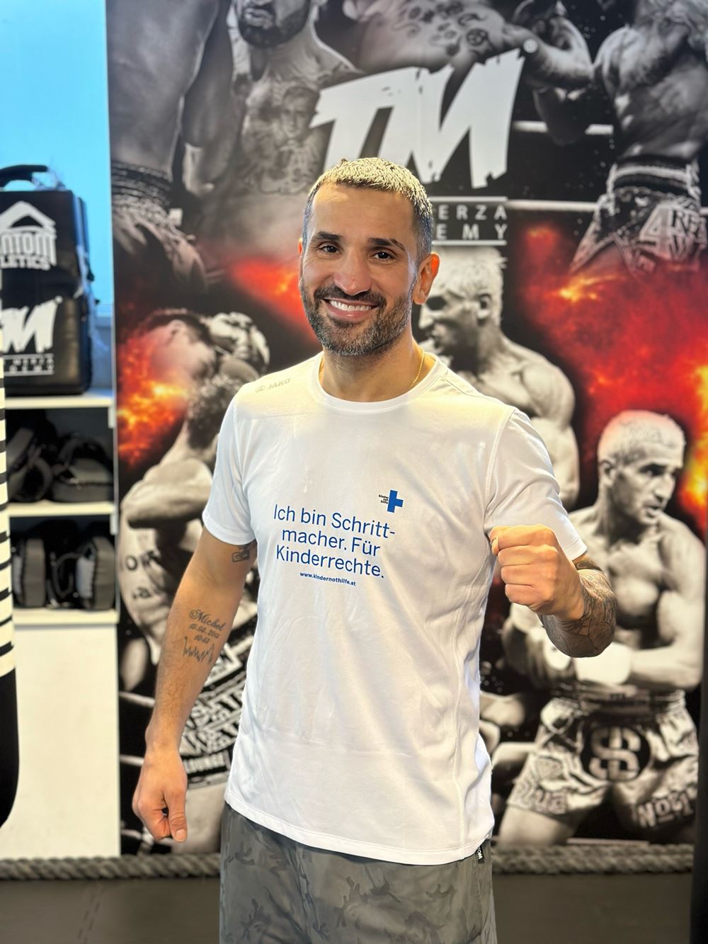 Fadi Merza engagiert sich für Kinder in Not und ihre Rechte (Foto: Fadi Merza) Fadi Merza engagiert sich für Kinder in Not und ihre Rechte (Foto: Fadi Merza)