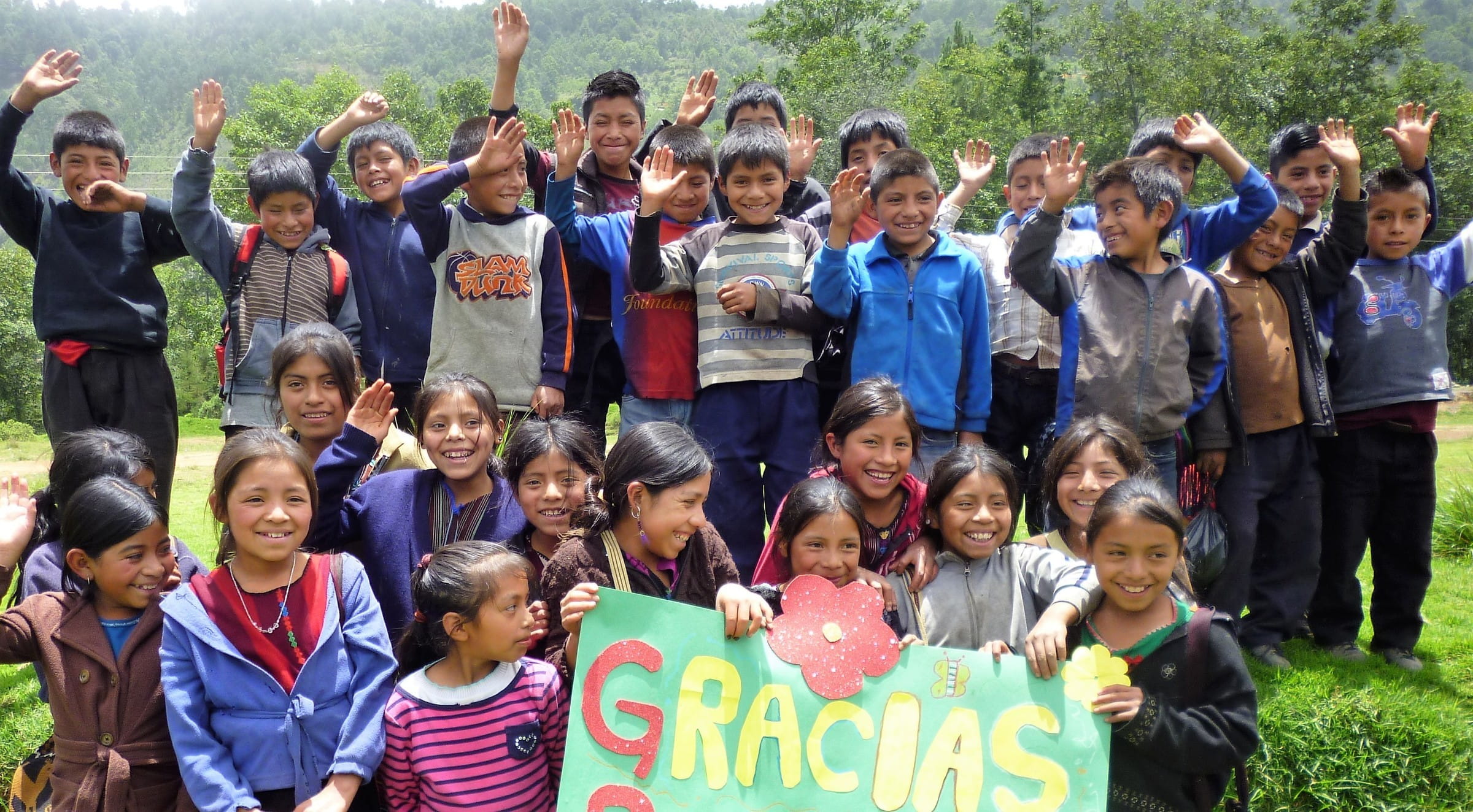 Kinder sagen danke (Foto: Kindernothilfe) Kinder sagen danke (Foto: Kindernothilfe)