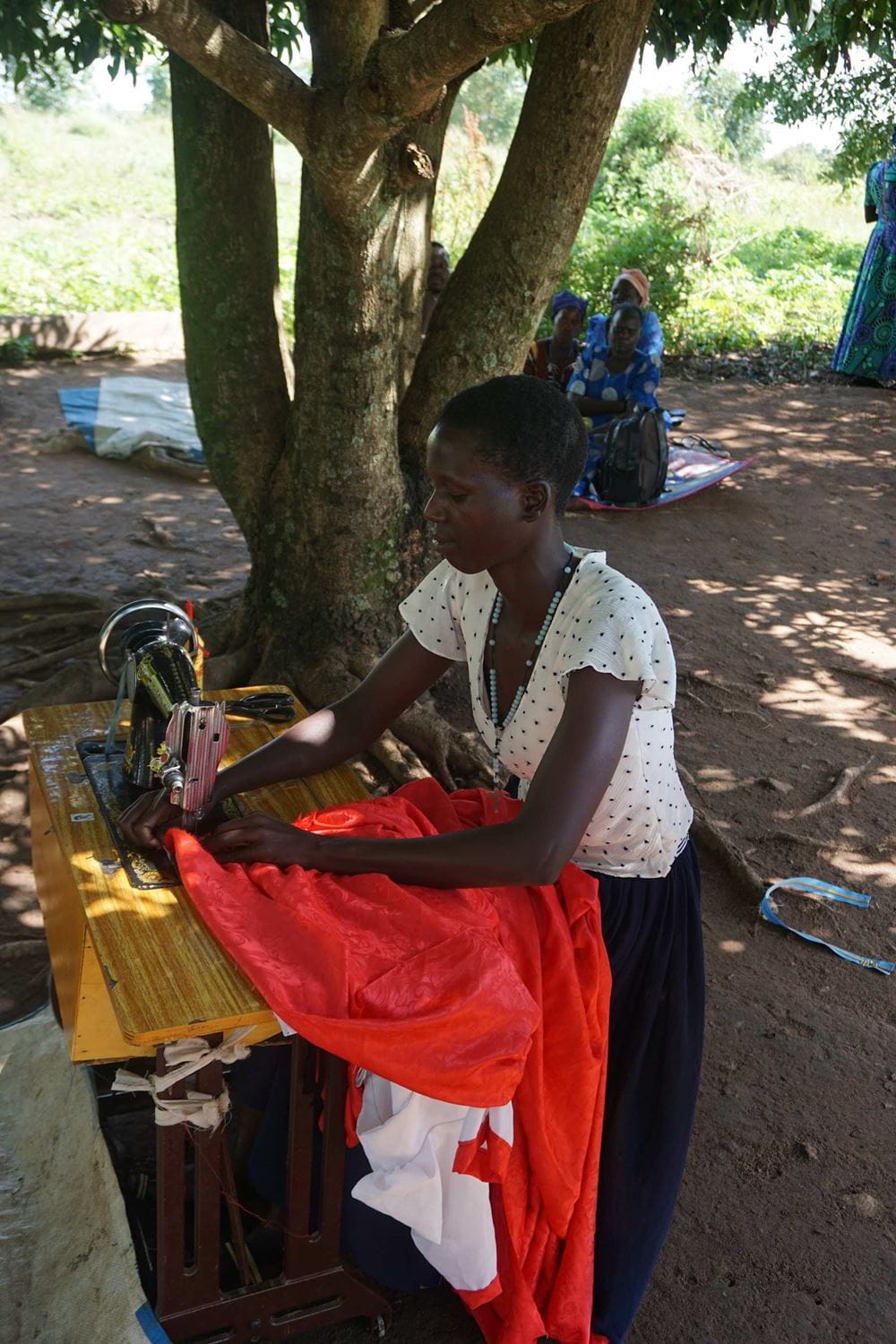 Mitglied einer Kindernothilfe-Selbsthilfegruppe in Ruanda (Foto: Andreas Wagner) Mitglied einer Kindernothilfe-Selbsthilfegruppe in Ruanda (Foto: Kindernothilfe)