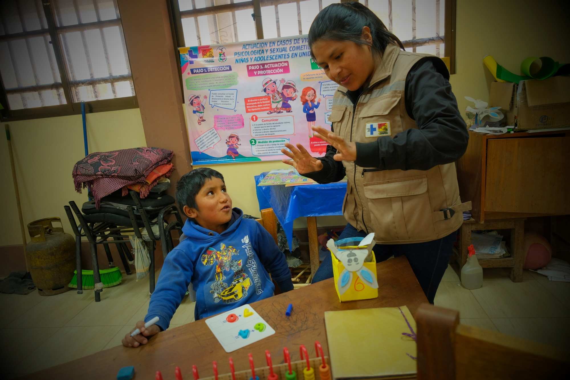 Autoritäre Lehrmethoden sollen durch einen gewaltlosen Unterrichtsstil abgelöst werden (Foto: Kindernothilfe)