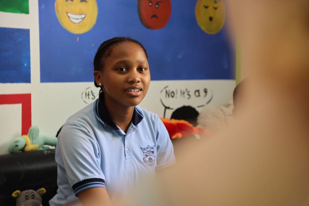 Kathy berichtet vom Leben in Cato Manor (Quelle: Ludwig Grunewald) Kathy berichtet vom Leben in Cato Manor (Quelle: Ludwig Grunewald)