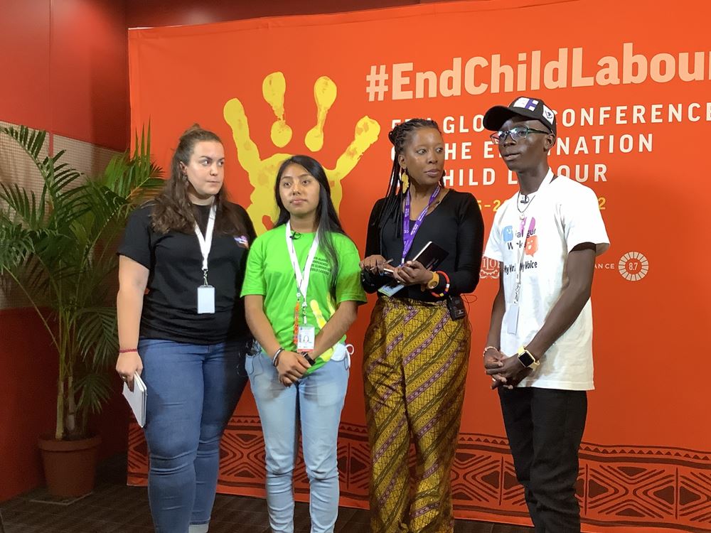 Weltkonferenz gegen Kinderarbeit in Durban, Ashley (Guatemala) und Kabwe (Sambia) geben ein Interview Weltkonferenz gegen Kinderarbeit in Durban, Ashley (Guatemala) und Kabwe (Sambia) geben ein Interview