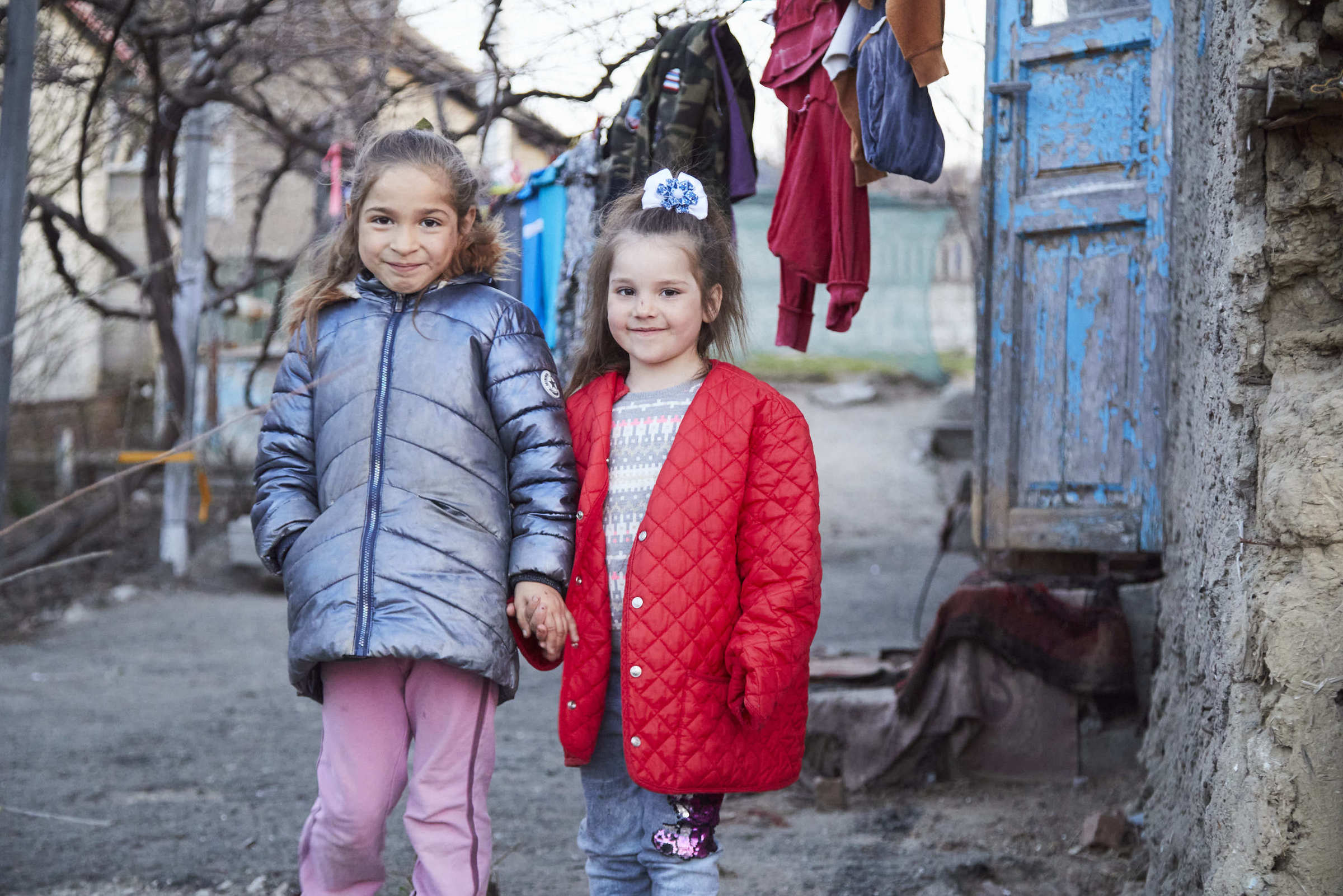 So müssen Victoria und ihre Schwester nicht mehr frieren (Foto: CONCORDIA Sozialprojekte)