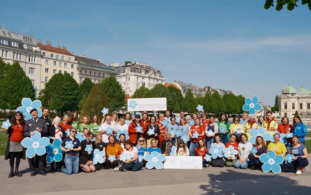 Gruppenfoto Vergissmeinnicht. (Foto: Claudia Madlener) Gruppenfoto Vergissmeinnicht. (Foto: Claudia Madlener)