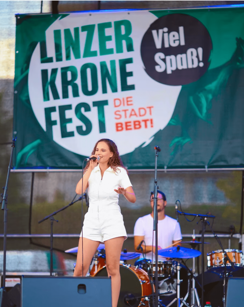 Neiyla beim Linzer Krone Fest. (Foto: Fabian Zebenholzer)