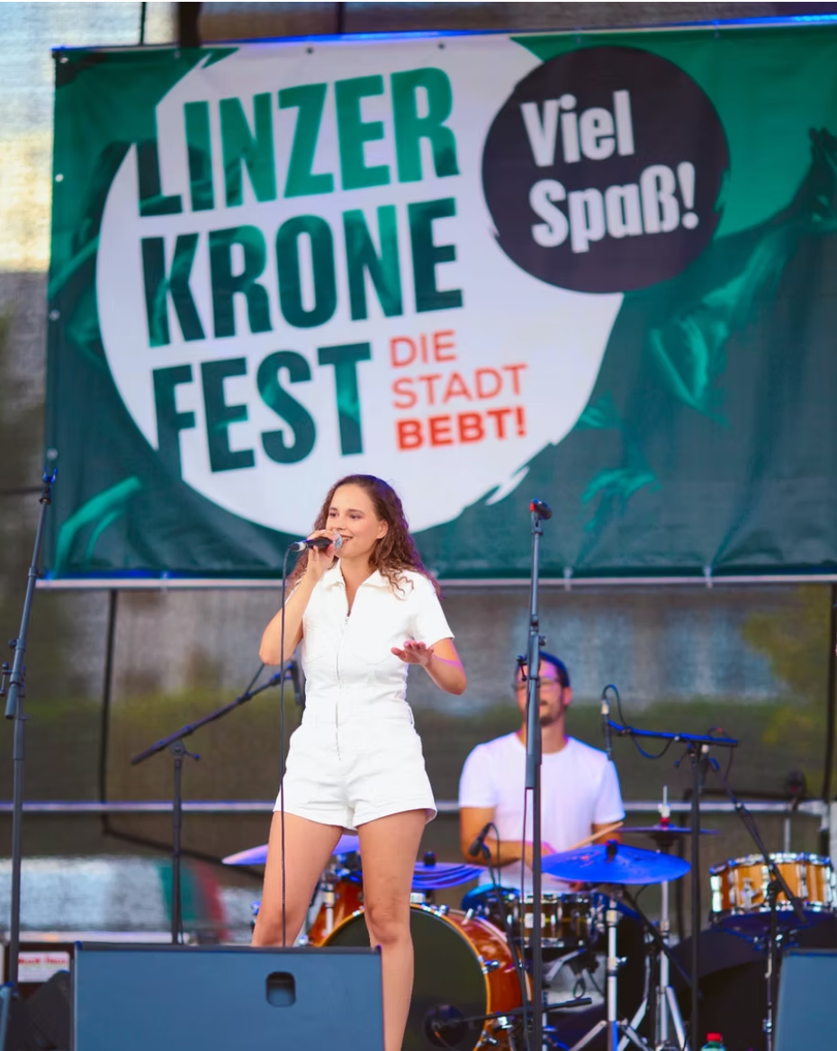 Neiyla beim Linzer Krone Fest. (Foto: Fabian Zebenholzer) Neiyla beim Linzer Krone Fest. (Foto: Fabian Zebenholzer)