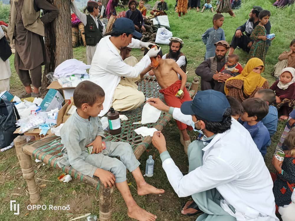 Versorgung von Erdbebenopfern in Ost-Afghanistan (Foto: Kindernothilfe-Partner) Versorgung von Erdbebenopfern in Ost-Afghanistan (Foto: Kindernothilfe-Partner)